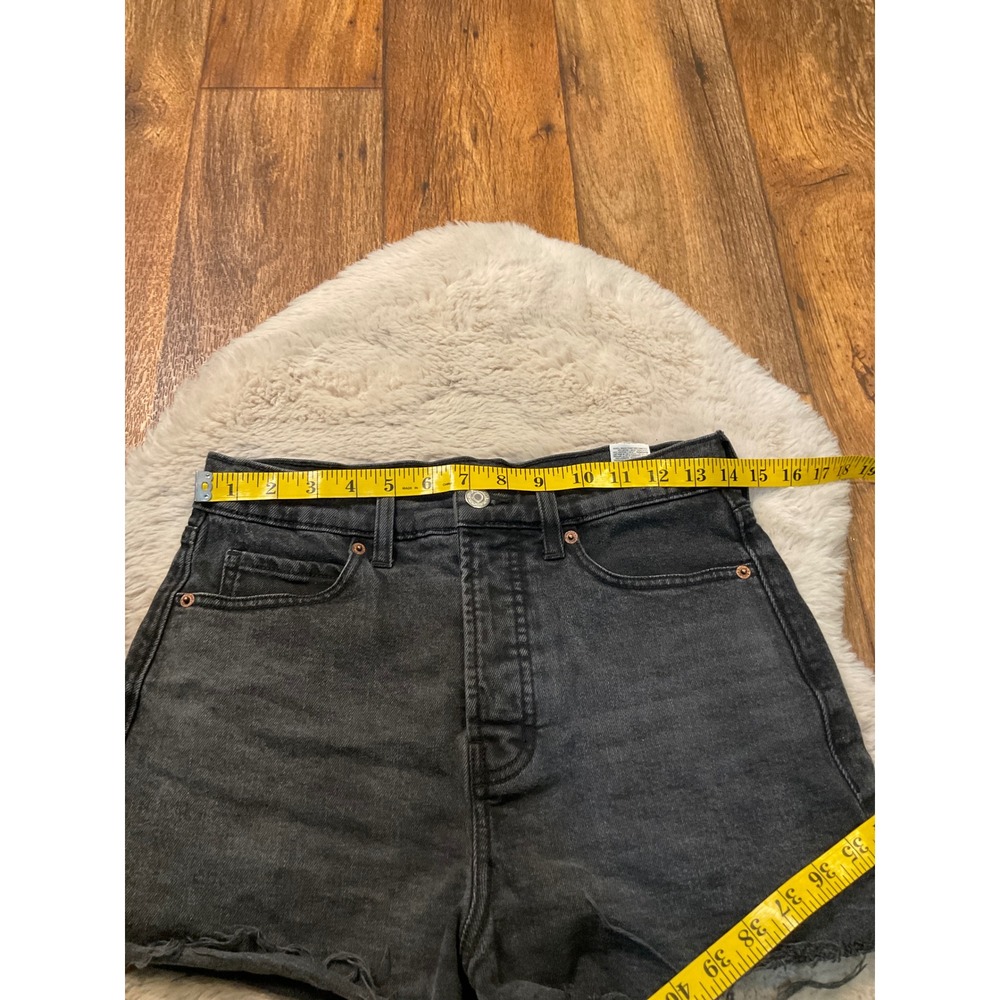 Old Navy Shorts Size 8 Sky-Hi A-Line Black Higher Rise Raw Hem - Picture 2 of 8
